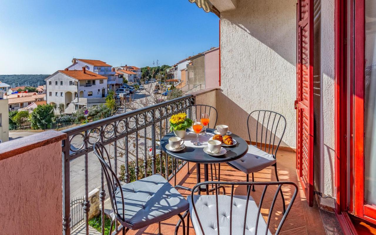 Apartment Green Pula, Family Friendly, Comfortable, Free Parking And Wifi Exterior photo