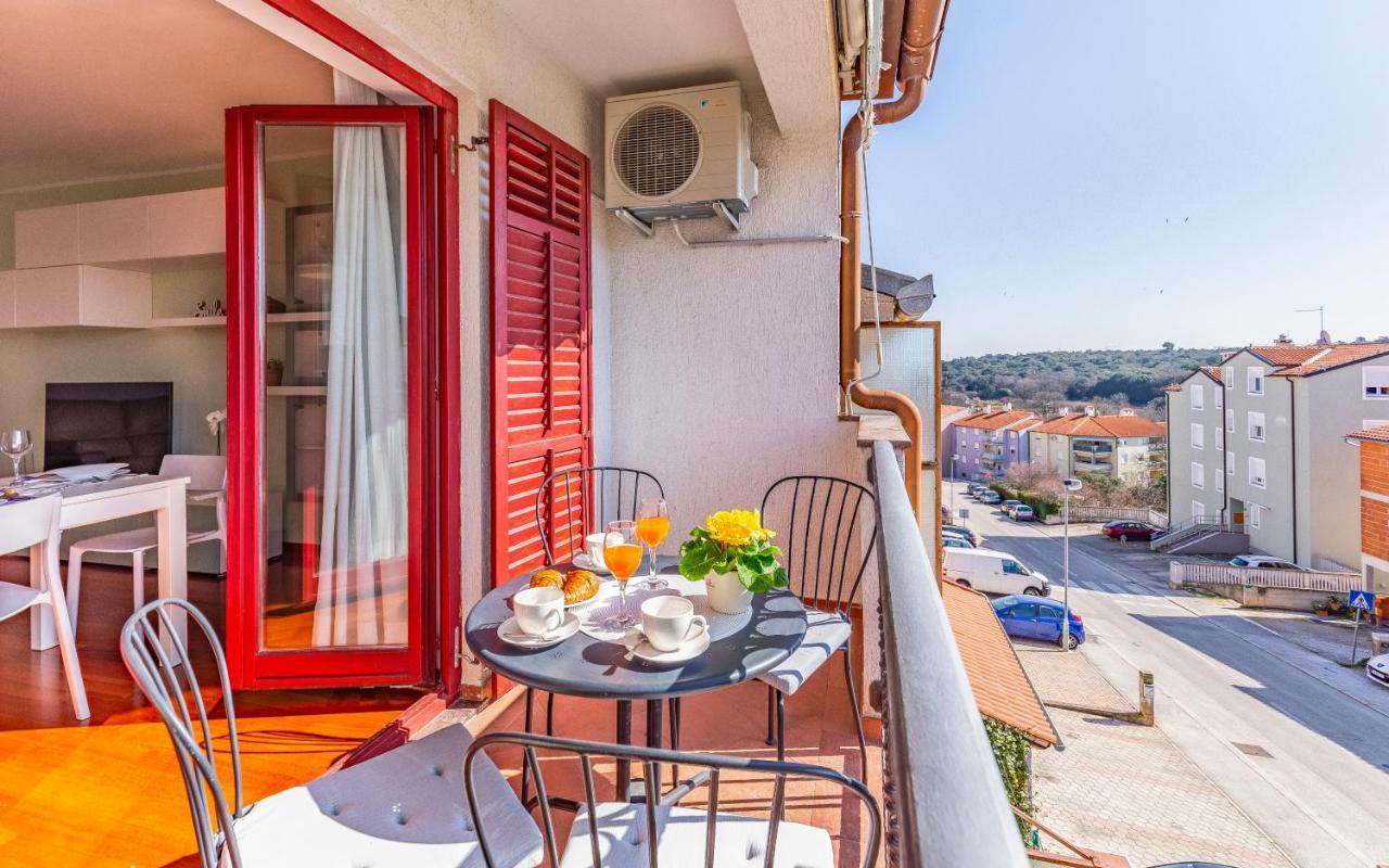 Apartment Green Pula, Family Friendly, Comfortable, Free Parking And Wifi Exterior photo