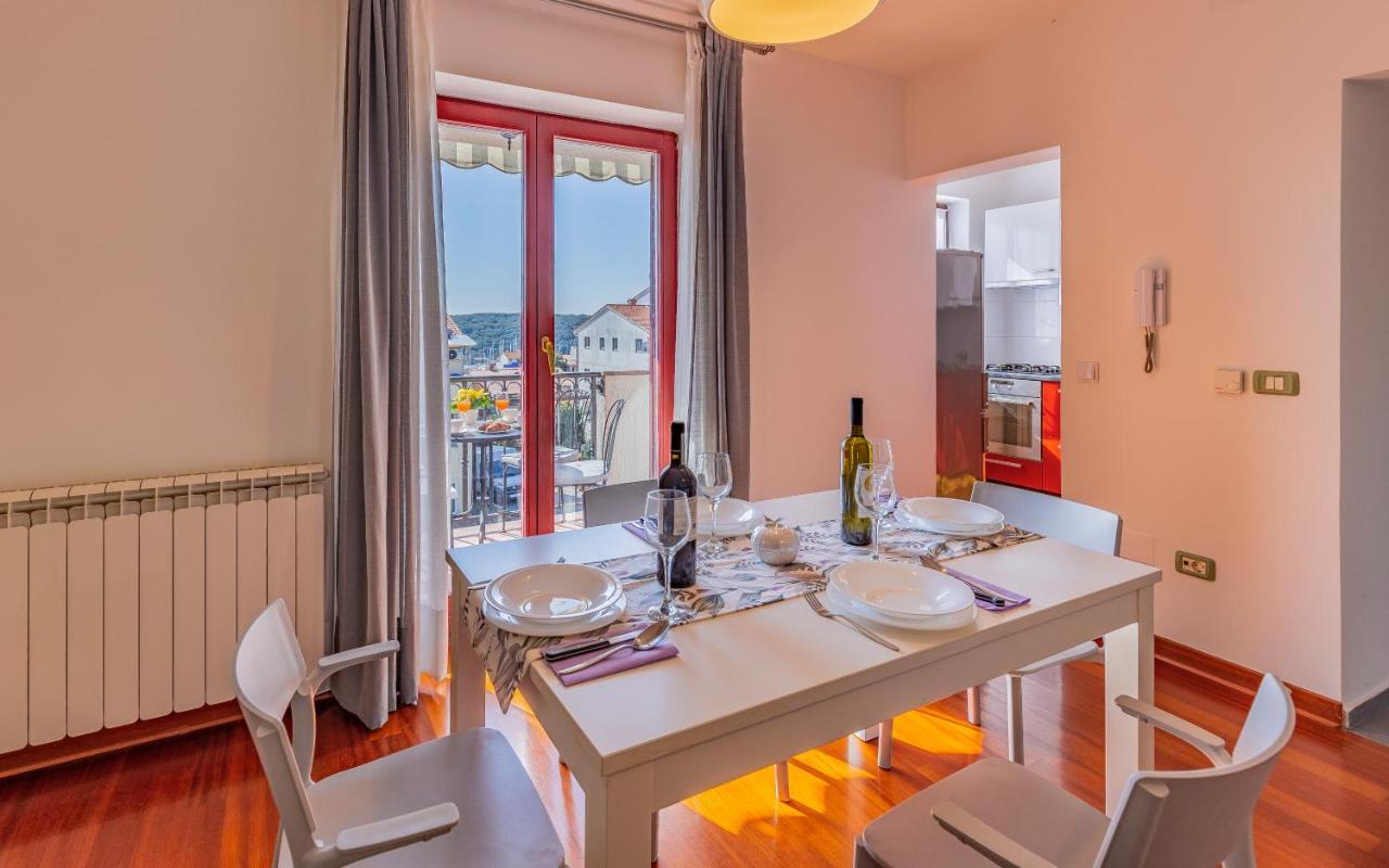 Apartment Green Pula, Family Friendly, Comfortable, Free Parking And Wifi Exterior photo
